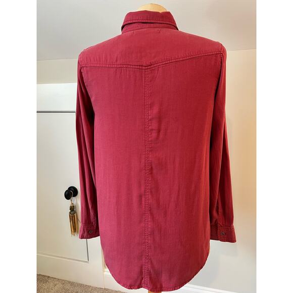 LOVE 8 Womens Button Down Shirt SZ SMALL NWT - Picture 3 of 6